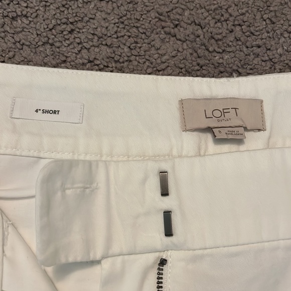 LOFT 4” White Shorts - Picture 3 of 3